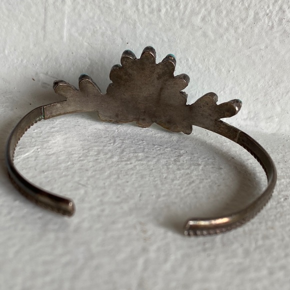 VINTAGE | Zuni Turquoise Cuff - Picture 3 of 5